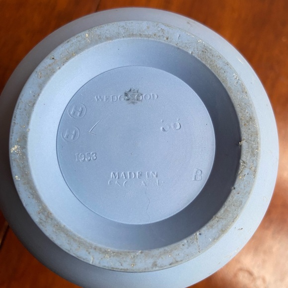 Wedgwood vintage blue jasperwear pitcher can be used as a vase. - Picture 6 of 6